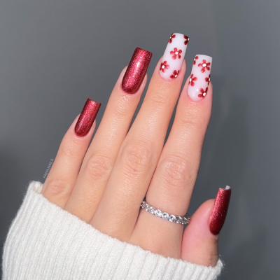 Gél lak YOSHI Holly Holiday - Frosted Cranberry 623, 6ml
