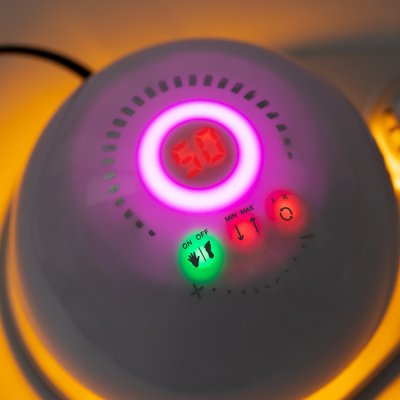 Bruska na nehty M21 68W - bílá