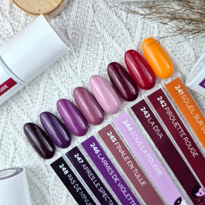 Gél lak YOSHI La Premiere - Sous la Poudre 244, 6ml