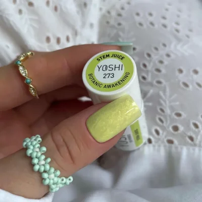 Gél lak YOSHI Botanic Awakening - Stem Juice - 273, 6ml