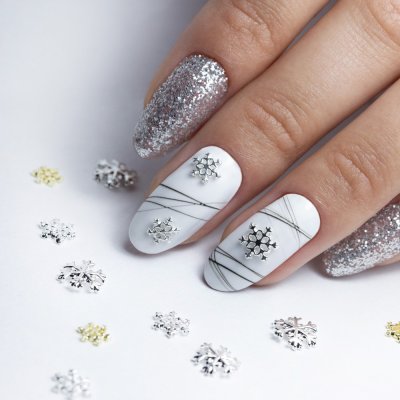 Ozdoby na nechty - Snehové vločky v boxe