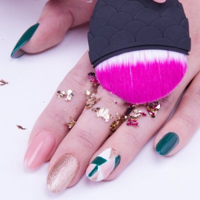 Štetec na oprašovanie a make up - rybka Rose Gold