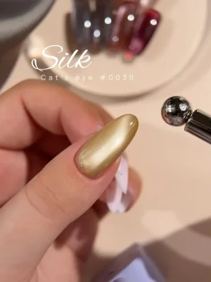 Gél lak DNKa' CAT'S EYE SILK 0030, 12ml